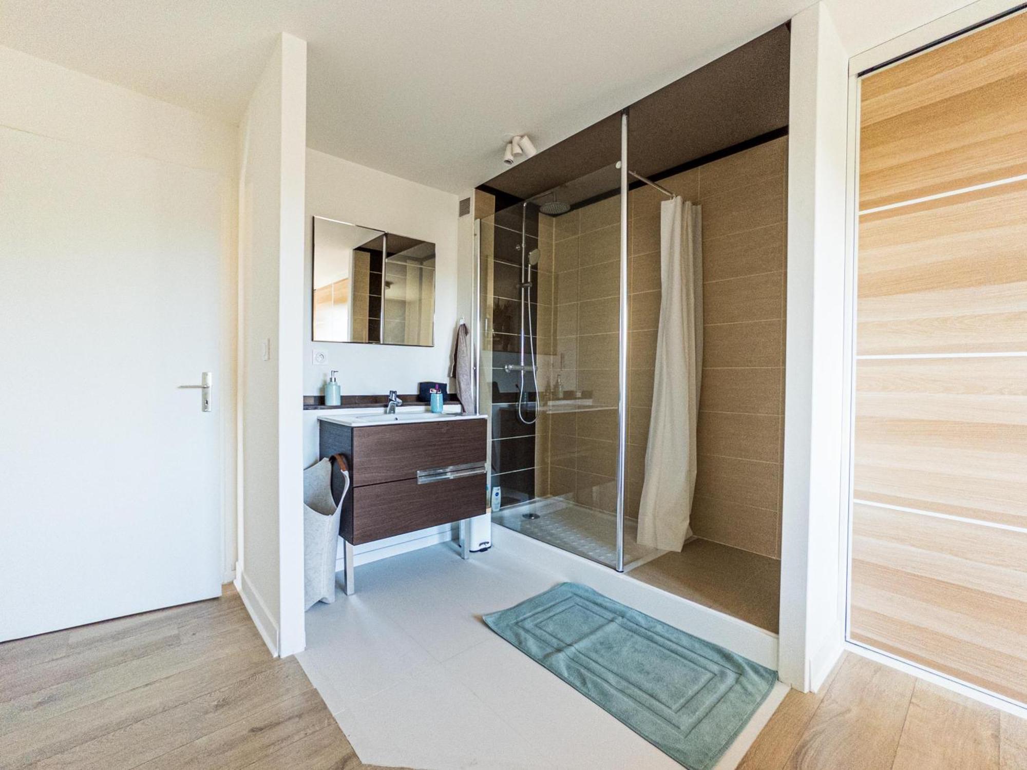 Appartement De Standing - Parking Prive Gex Exterior foto